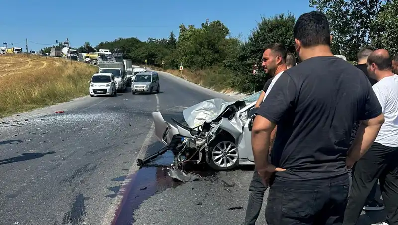 İstanbul'da Şok Edici Kaza: Kalp Krizi Geçiren Şoför Otobüse Çarptı