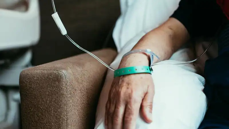 Düğün Stresi Mi Kanser Belirtisi Mi? 35 Yaşındaki Adamın Hikayesi