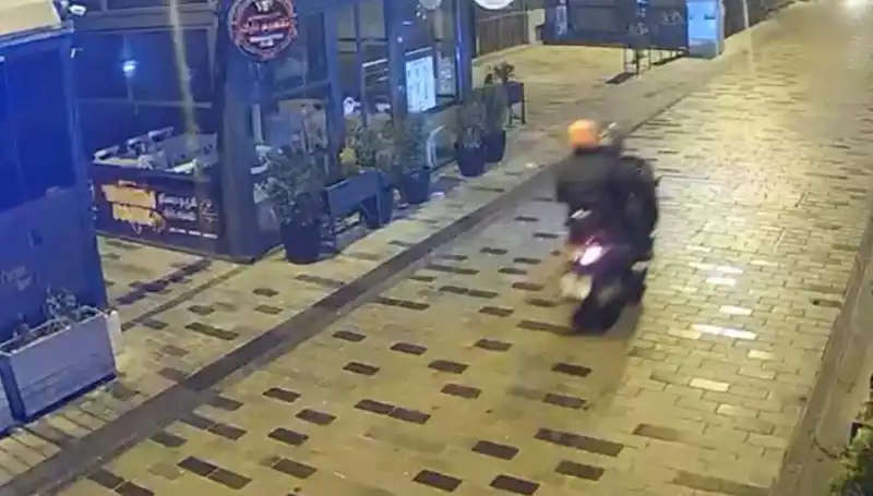 Gece Kulübünde Haraç İddiasıyla Silahlı Saldırı Gerçekleşti