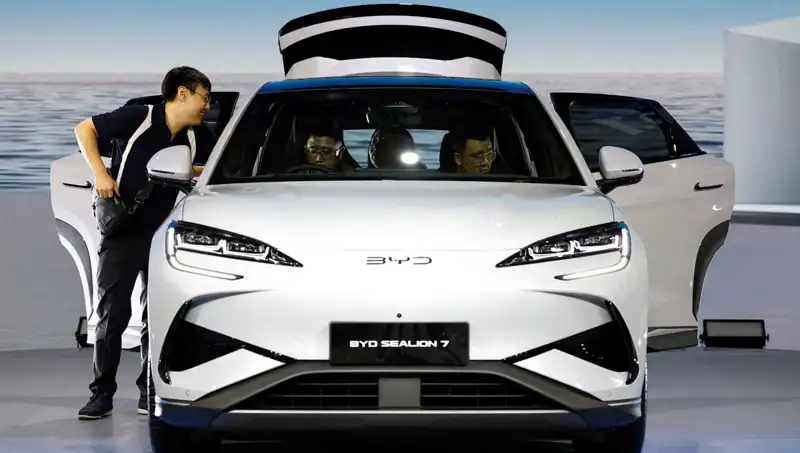 BYD, Tesla'yı Geride Bırakarak 100 Milyar Dolar Satış Hedefini Geçti!
