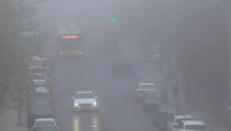 İstanbul'da Görüş Mesafesini Azaltan Kalın Sis Etkili Oldu