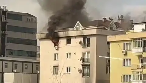 Mecidiyeköy'de Dört Katlı Binada Yangın Paniği: Olay Anı ve Sonrası
