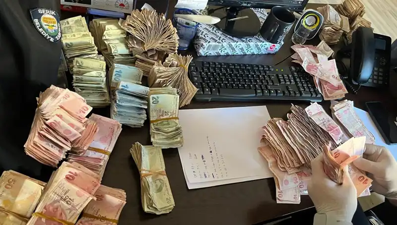 Binlerce TL, Dilencinin Sırtından Çıktı: Gerçekler Sizi Şaşırtacak!