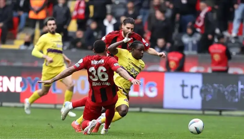 Milli Ara Sona Erdi: Süper Lig’de Dört Gözle Beklenen Maçlar Açılıyor