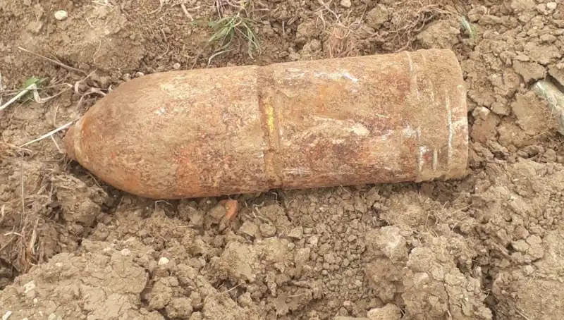 Çanakkale'de Tarihi Patlamamış Top Mermisi Bulundu! Ne Olacak?