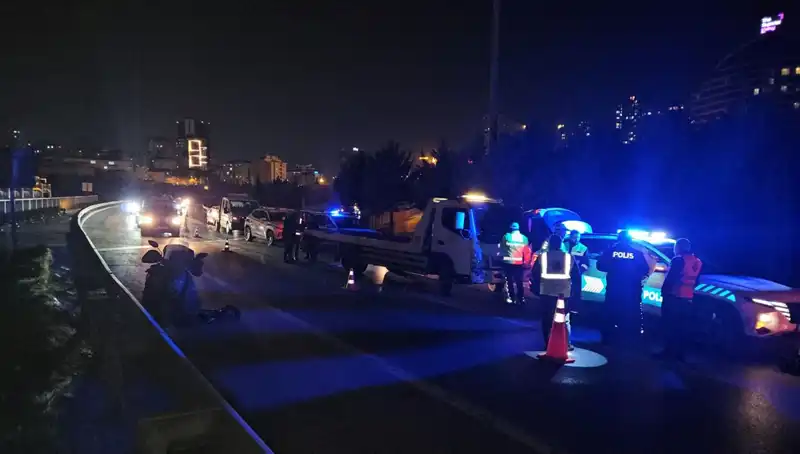 TEM Otoyolu'nda Şok Edici Kaza: Sürüklenen Kişi Hayatını Kaybetti