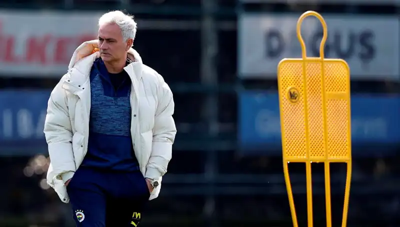 Fatura Mourinho'ya: Futbol Dünyası Harekete Geçti!