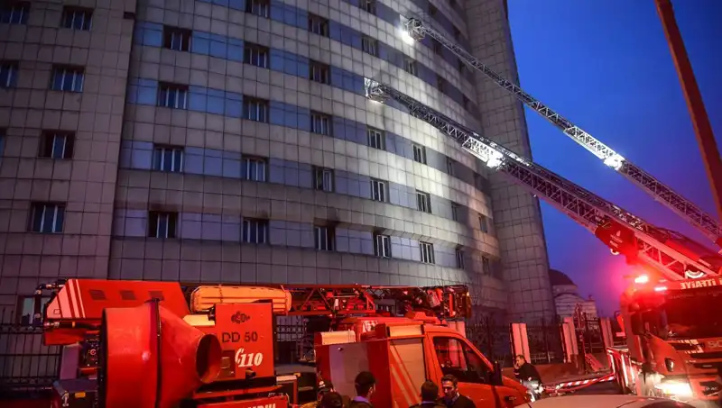 Yüksek Katlı Binalarda Yaşayanlar İçin Acil Uyarı: Yangın Güvenliği Tehlikesi