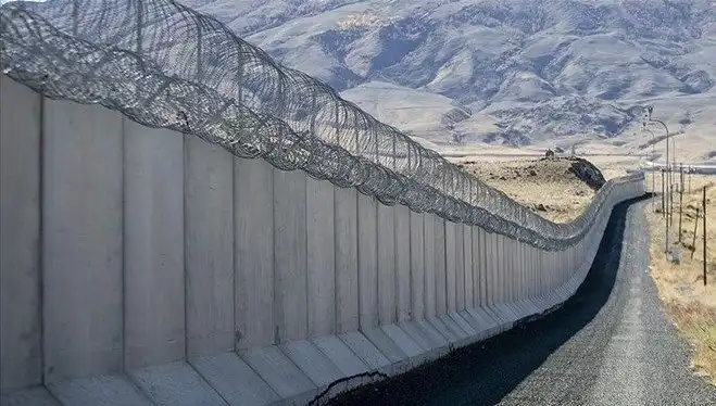 Edirne-Yunanistan Sınırında Duvar İnşası Hakkında Tartışmalı Açıklama