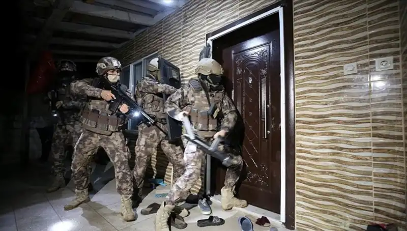 6 Suç Örgütüne Ağır Darbe: 158 Şüpheli Yakalandı