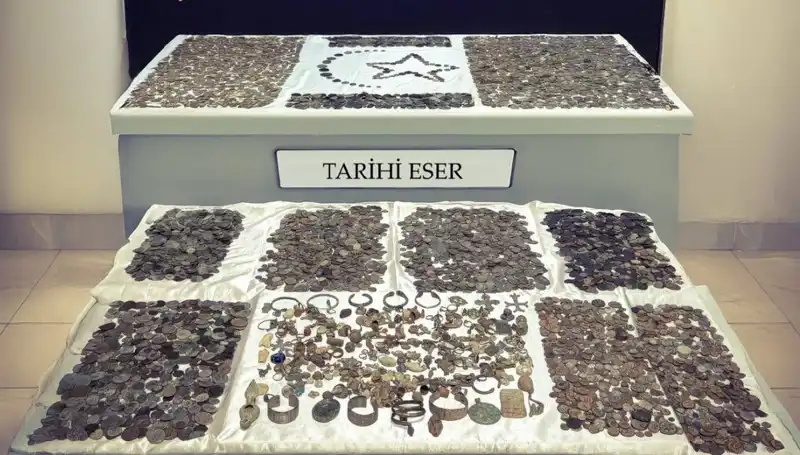 Sınırda Ele Geçirilen 12.770 Tarihi Eser: Kültürel Mirasımız Tehlikede mi?