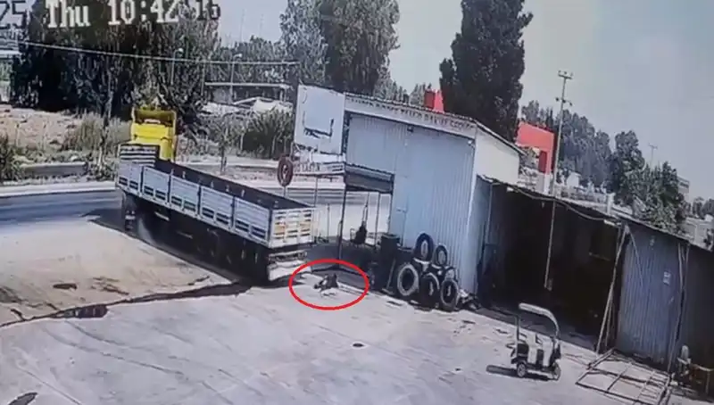 16 Yaşındaki Çocuk İşçinin Korkunç Ölümü: TIR Altında Kaldı