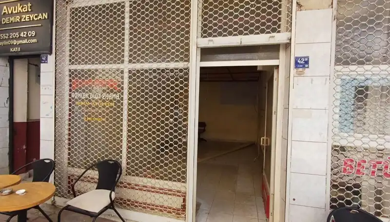 Yarım Asırlık Dükkan Kapanarak Tarihe Karıştı: Sadece İsim Kaldı
