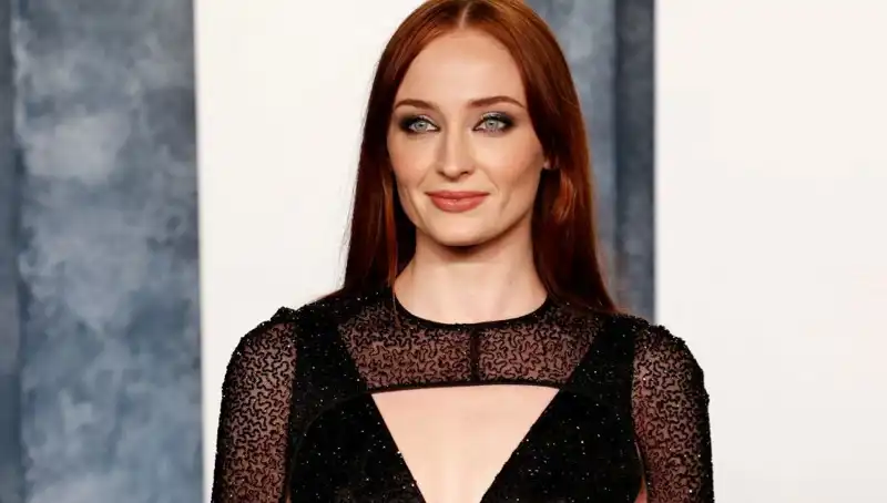 Sophie Turner’ı Kızdıran Yorum: Hayranları Şaşkın!