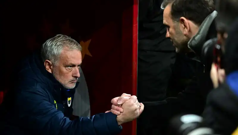 : Jose Mourinho ile Okan Buruk: Derbi Haftası Geliyor!