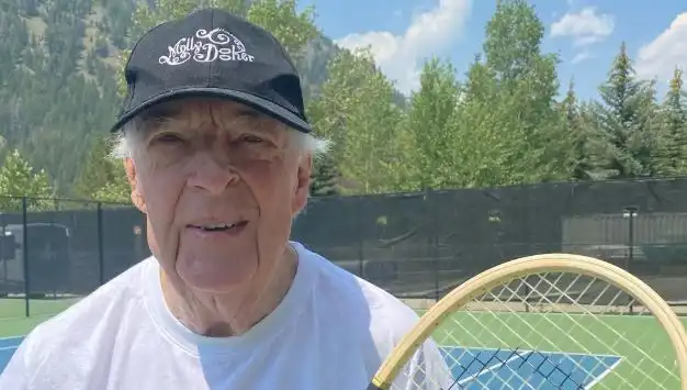 Fred Stolle: Avustralyalı Tenis Efsanesi 86 Yaşında Hayatını Kaybetti
