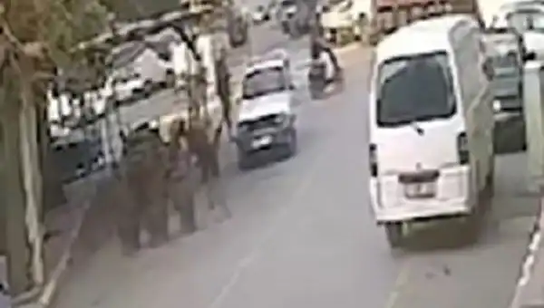 İzmir’de Motosiklet Hırsızı Suçüstü Yakalandı, Olayın Ardındaki Gerçekler Şaşırttı