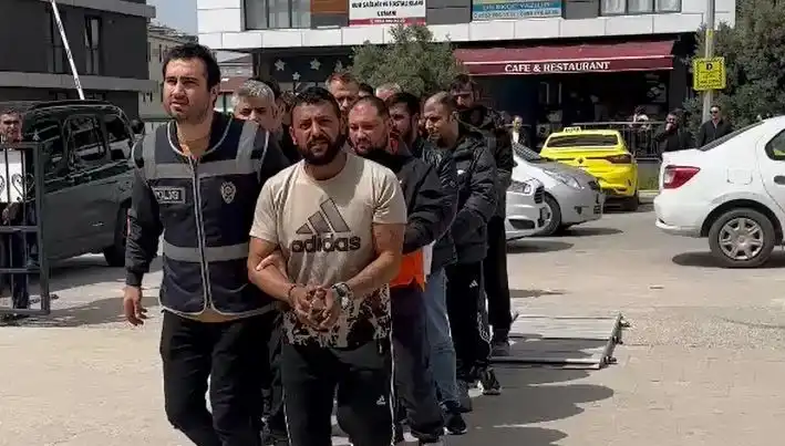 Edirne'de Yürütülen Eş Zamanlı Operasyonda Yedi Firari Hızla Yakalandı