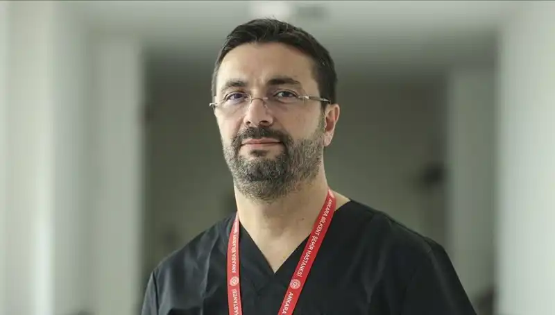 Prof. Dr. Serkan Topaloğlu: Türkiye’nin Önde Gelen Akademisyenlerinden Biri