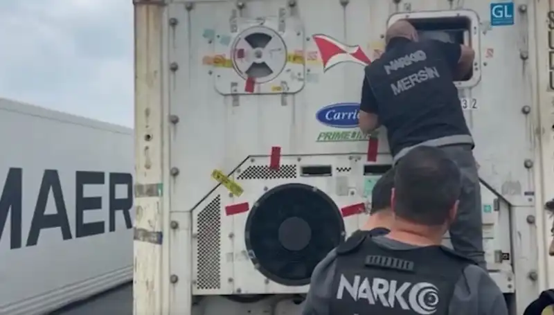 Mersin'de Uyuşturucu Operasyonunda Yaklaşık 500 Bin Lira Değerinde Madde Ele Geçirildi