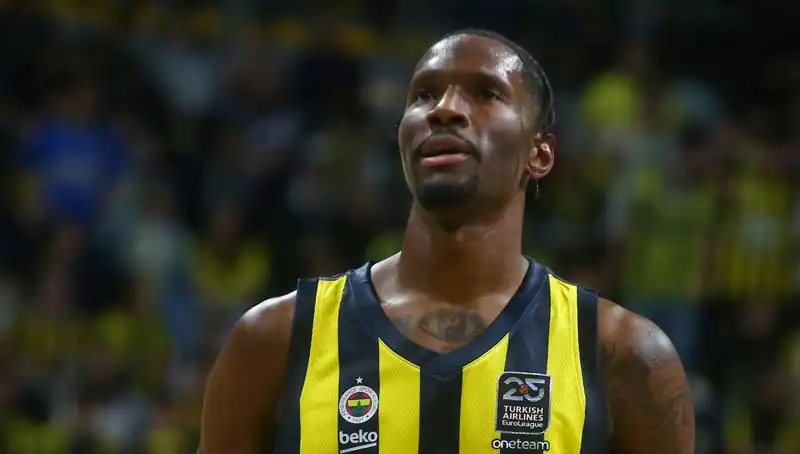 Nigel Hayes-Davis, Yeni Takımıyla Basketbol Arenasına Geri Dönüyor