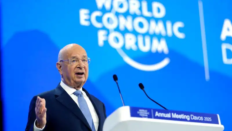 Klaus Schwab, Davos’un Kurucusu Görevinden Neden İstifa Etti?