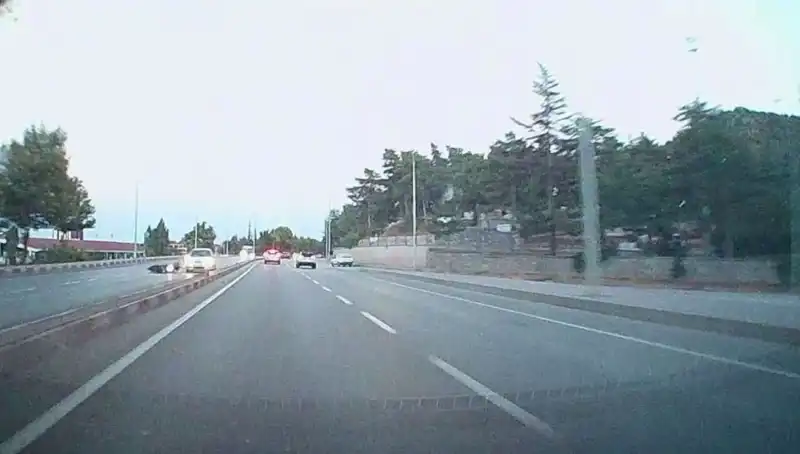 Otomobil ile Motosiklet Çarpıştı: Faciadan Dönülen Kaza Detayları