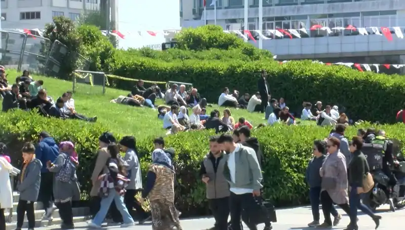 Taksim'de Deprem Aktivitesi Artıyor: Yeraltındaki Sarsıntılar Neler Anlatıyor?
