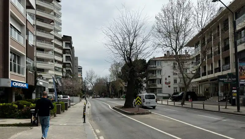 Kadıköy'de Sürekli Kazalarla Anılan Cadde: Tehlike Alarmı!