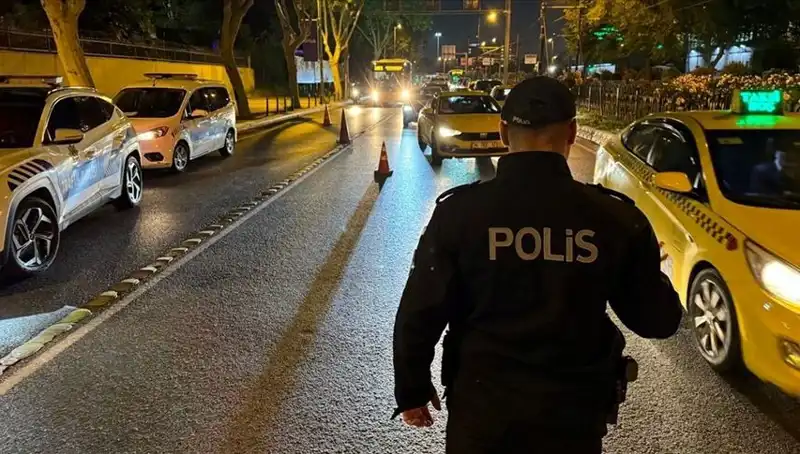 Huzur İstanbul Operasyonu: Bin 5 Kişi Gözaltında, Şehirdeki Güvenlik Artıyor